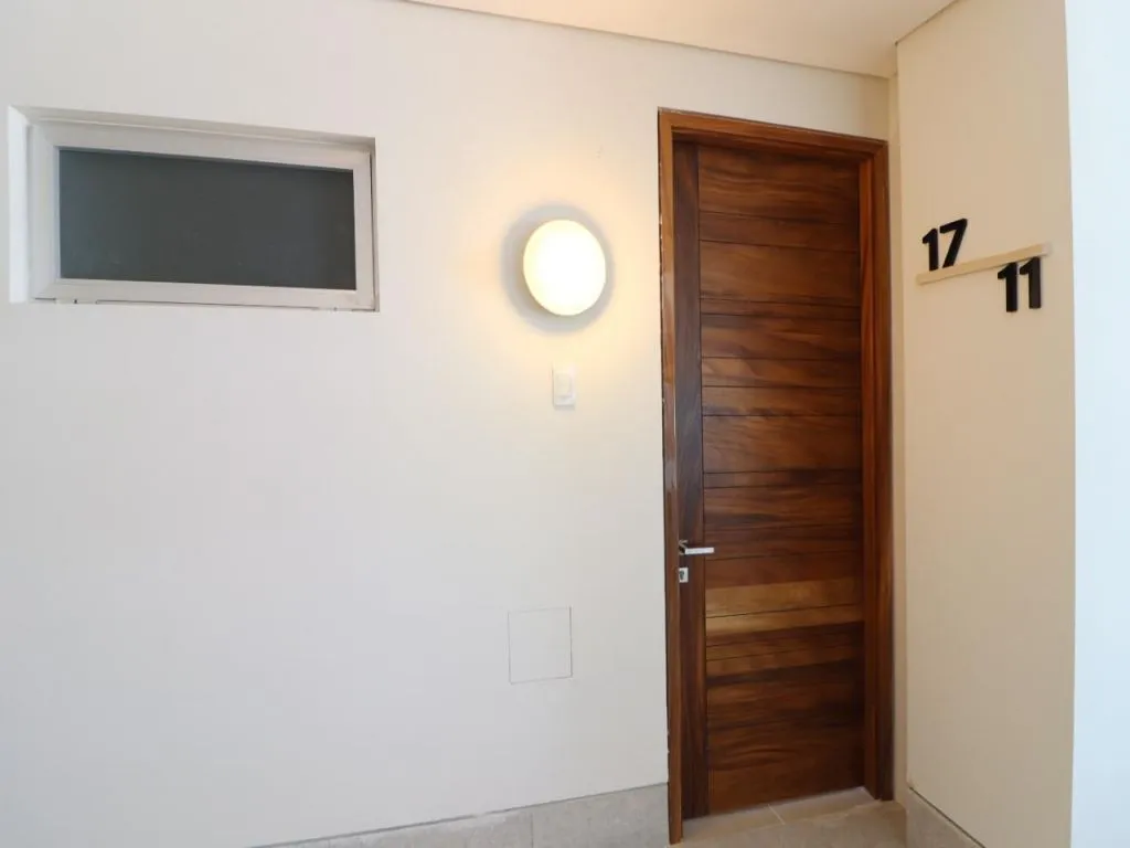 Moderno Condominio de 2 Recámaras con Vista al Mar y Amenidades de Lujo - Foto 2