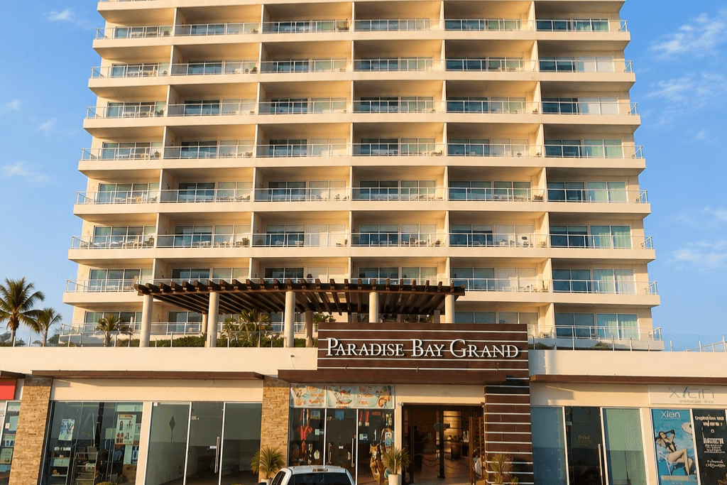 PARADISE BAY GRAND CONDO