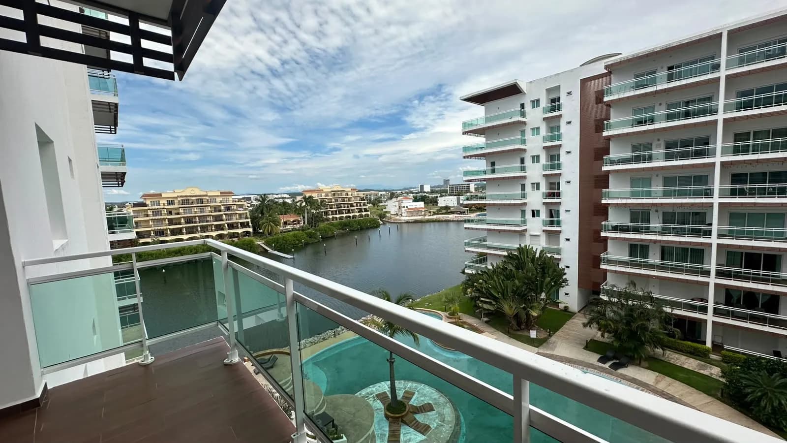 CONDO DE 1 RECAMARA EN PACIFIKA LA MARINA