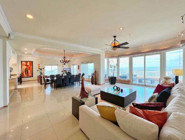 ONE-OF-A-KIND OCEANFRONT PROPERTY                                                                                                                     